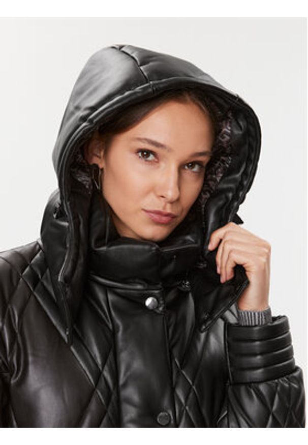 Guess Kurtka przejściowa W3BL30 WFSP0 Czarny Regular Fit. Kolor: czarny. Materiał: skóra