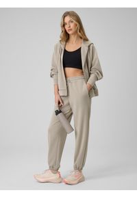 4f - 4F Bluza dresowa regular z modalem damska - beżowa XS. Okazja: na co dzień. Typ kołnierza: kaptur. Kolor: beżowy. Materiał: dresówka. Długość rękawa: raglanowy rękaw. Wzór: gładki. Styl: casual #2