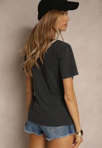 Renee - Czarny T-shirt z Bawełny Ozdobiony Nadrukiem Savetelle. Okazja: na co dzień. Kolor: czarny. Materiał: bawełna. Wzór: aplikacja, nadruk. Sezon: lato, wiosna. Styl: casual #5