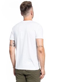 Wrangler - MĘSKI T-SHIRT WRANGLER SS GOOD TIMES TEE WHITE W7F8FK989. Kolor: biały #4