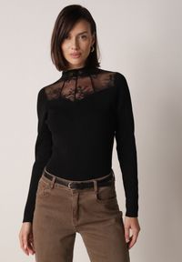 Born2be - Czarny Dopasowany Sweter z Półgolfem z Wiskozą Zdobiony Koronkową Siateczką Genna. Okazja: na co dzień. Kolor: czarny. Materiał: wiskoza, koronka. Wzór: aplikacja. Styl: casual, elegancki #2