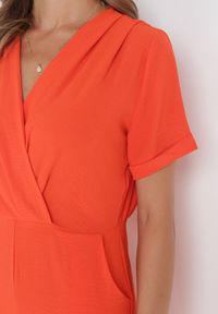 Born2be - Pomarańczowy Kopertowy Kombinezon z Bawełny i Wiskozy Semalia. Kolor: pomarańczowy. Materiał: bawełna, wiskoza. Długość rękawa: krótki rękaw. Długość: krótkie #4