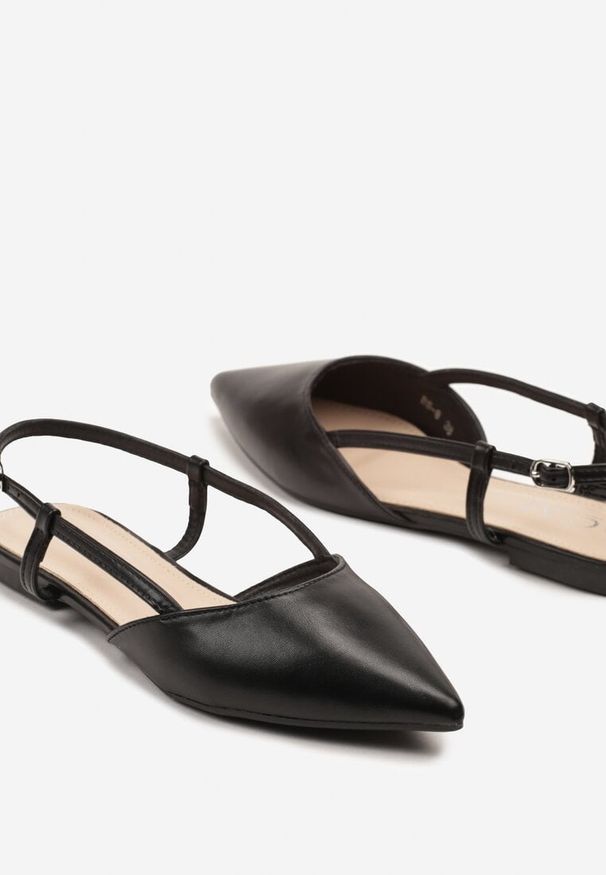 Renee - Czarne Sandały Typu Slingback Ozdobione Paskami Nonariel. Okazja: na imprezę. Zapięcie: pasek. Kolor: czarny. Materiał: jeans. Wzór: aplikacja. Obcas: na obcasie. Styl: wizytowy. Wysokość obcasa: niski