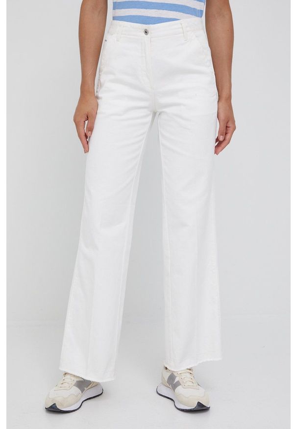 G-Star RAW - G-Star Raw jeansy Page high wide fringe damskie kolor biały high waist. Stan: podwyższony. Kolor: biały