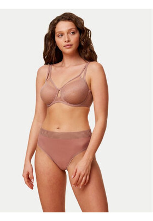 Triumph Komplet 2 par stringów Tempting Sheer 10218590 Beżowy. Kolor: beżowy. Materiał: syntetyk