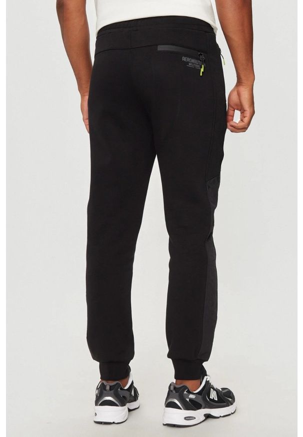 Aeronautica Militare - AERONAUTICA MILITARE Czarne męskie spodnie dresowe Joggers, Rozmiar XXL. Kolor: czarny. Materiał: dresówka