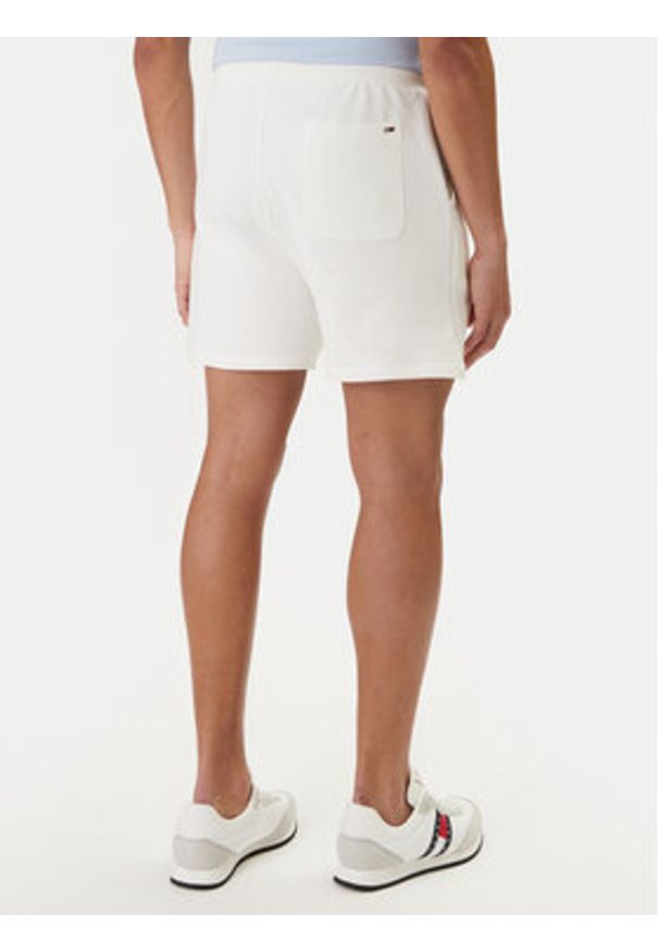 Tommy Jeans Szorty sportowe Signature DM0DM23017 Biały Regular Fit. Kolor: biały. Materiał: bawełna. Styl: sportowy