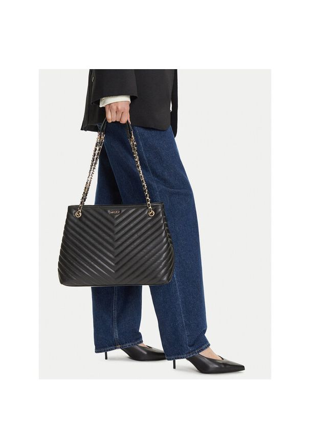 Torebka MEXX. Kolor: czarny