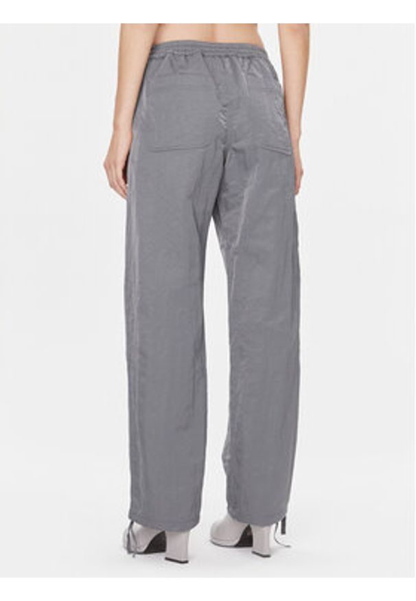 Samsoe & Samsoe - Samsøe Samsøe Spodnie materiałowe Gira F23400008 Szary Relaxed Fit. Kolor: szary. Materiał: syntetyk