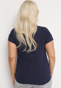 Born2be - Granatowa Bawełniana Bluzka z Guzikami i Ozdobną Siateczką Doriale. Okazja: na co dzień. Kolor: niebieski. Materiał: bawełna. Styl: klasyczny, casual #3