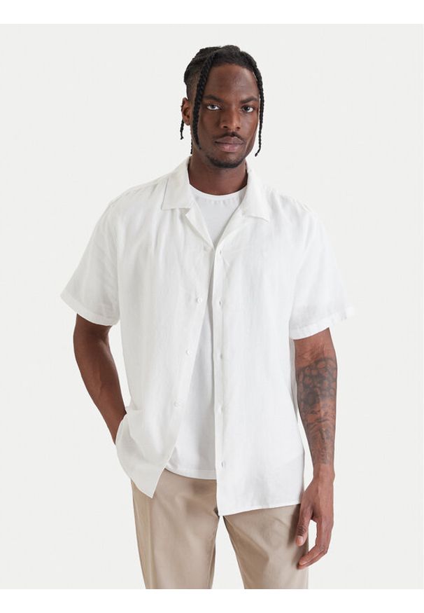 Calvin Klein Koszula LV04LF137G Biały Relaxed Fit. Kolor: biały. Materiał: syntetyk