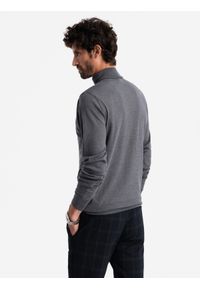 Ombre Clothing - Jednokolorowy męski dzianinowy golf z wiskozą – szary melanż V2 - Rozmiar: S. Okazja: na co dzień. Typ kołnierza: golf. Kolor: szary. Materiał: wiskoza, dzianina. Wzór: melanż. Styl: klasyczny, casual