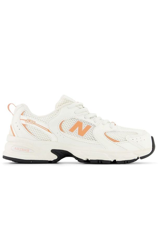 Buty dziecięce New Balance GR530CG - białe. Okazja: na co dzień. Kolor: biały. Materiał: guma, materiał, syntetyk. Szerokość cholewki: normalna