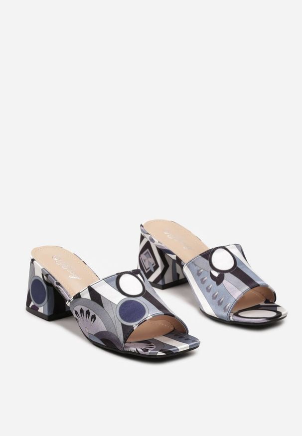 Renee - Granatowe Klapki Satynowe z Kwadratowym Noskiem w Malowniczy Wzór Biza. Kolor: niebieski. Materiał: satyna. Wzór: nadruk