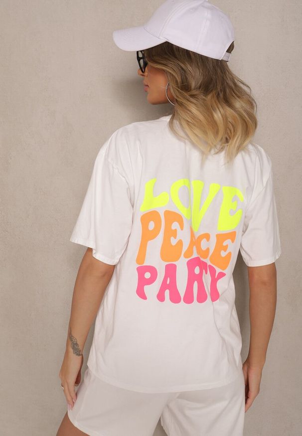 Renee - Biały T-shirt z Bawełny i Nadrukiem Xalauri. Okazja: na co dzień. Kolor: biały. Materiał: bawełna. Wzór: nadruk. Styl: klasyczny, elegancki, casual