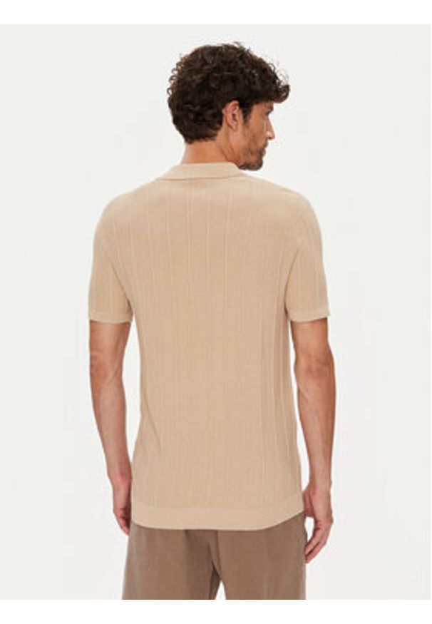 U.S. Polo Assn. Polo MUP3369 Beżowy Slim Fit. Typ kołnierza: polo. Kolor: beżowy. Materiał: bawełna