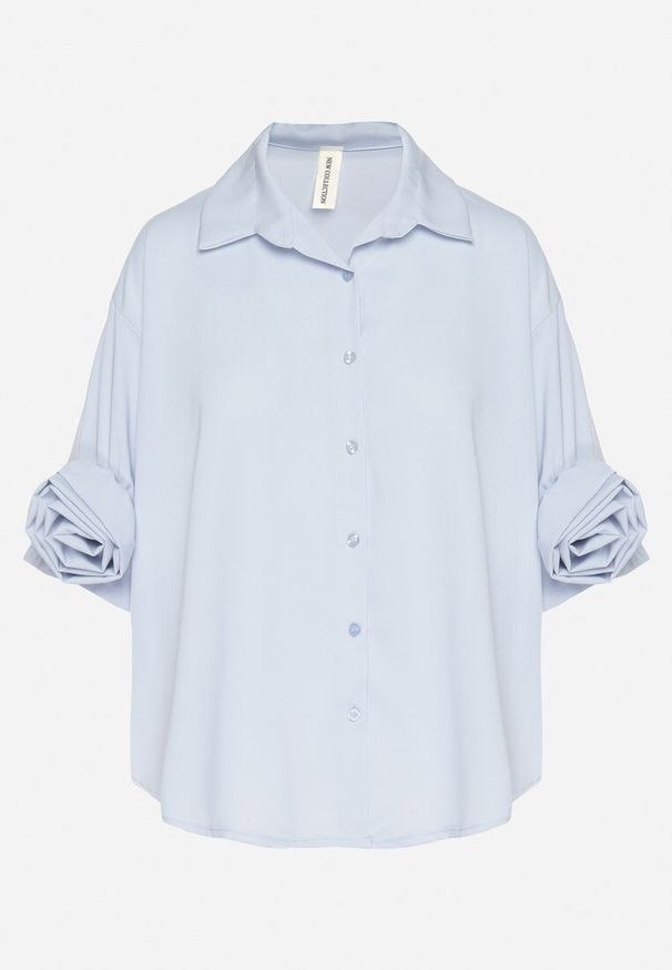 Born2be - Jasnoniebieska Koszula z Aplikacjami Kwiatów 3D Tenemara. Okazja: na co dzień. Typ kołnierza: kołnierzyk klasyczny. Kolor: niebieski. Materiał: jeans. Długość rękawa: długi rękaw. Długość: długie. Wzór: aplikacja, kwiaty. Styl: casual, klasyczny