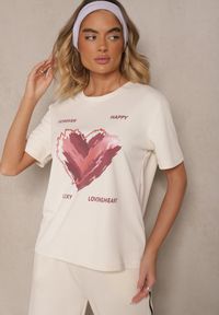 Renee - Jasnobeżowy T-shirt z Nadrukiem w Kształcie Serca Palalea. Okazja: na co dzień. Kolor: beżowy. Wzór: nadruk. Styl: klasyczny, casual #4