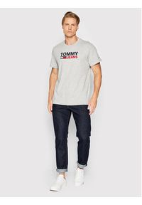 Tommy Jeans T-Shirt Corp Logo DM0DM15379 Szary Regular Fit. Kolor: szary. Materiał: bawełna