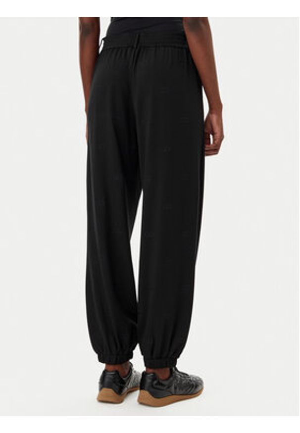 Liu Jo Sport Spodnie dresowe TA5193 J5942 Czarny Relaxed Fit. Kolor: czarny. Materiał: bawełna