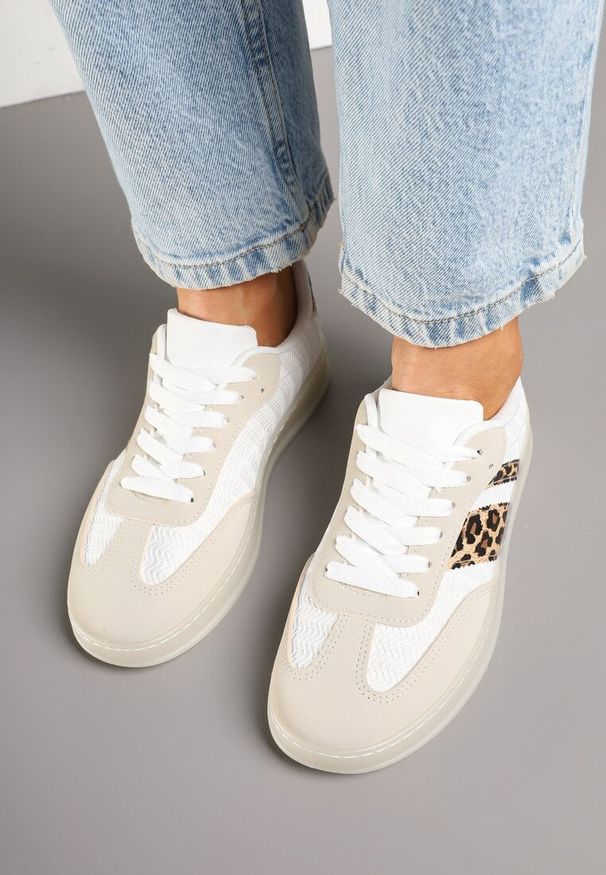 Born2be - Beżowo-Panterkowe Sneakersy Typu Kultowe Tenisówki na Półtransparentnej Podeszwie Ulinera. Okazja: na co dzień. Zapięcie: sznurówki. Kolor: beżowy. Materiał: jeans, materiał