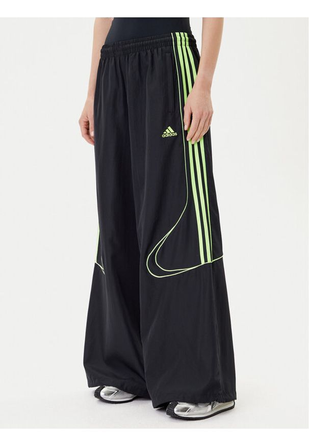 Adidas - adidas Spodnie dresowe Teamgeist adicolor JV7478 Czarny Oversize. Kolor: czarny. Materiał: syntetyk