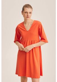 mango - Mango sukienka Serenade kolor pomarańczowy mini oversize. Kolor: pomarańczowy. Typ sukienki: oversize. Długość: mini #1