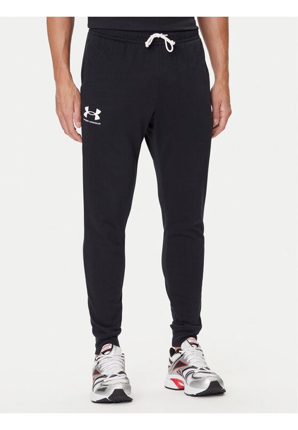 Under Armour Spodnie dresowe Ua Rival Terry Jogger 1380843-001 Czarny Fitted Fit. Kolor: czarny. Materiał: bawełna