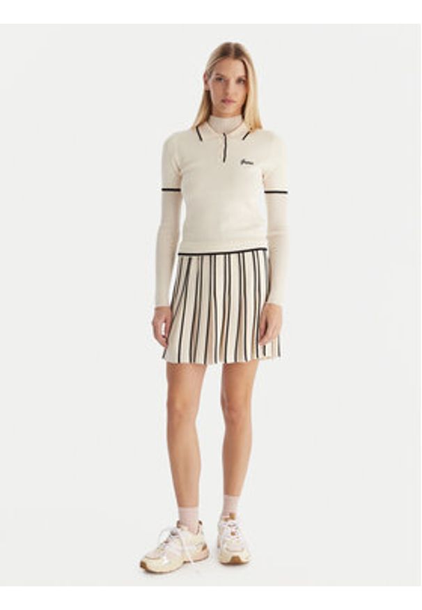 Guess Polo Polo sweater Beżowy Slim Fit. Typ kołnierza: polo. Kolor: beżowy. Materiał: wiskoza