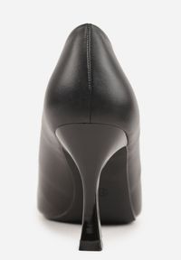 Renee - Czarne Szpilki z Kwadratową Ozdobą z Przodu Phereshi. Okazja: na co dzień. Kolor: czarny. Materiał: jeans. Wzór: aplikacja. Obcas: na szpilce. Styl: casual, elegancki #6