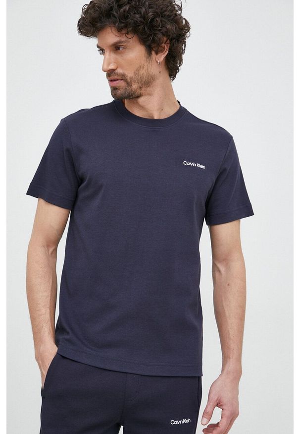 Calvin Klein t-shirt bawełniany kolor granatowy. Kolor: niebieski. Materiał: bawełna