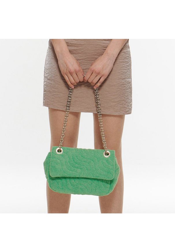 Reserved - Torebka na łańcuszku - Zielony. Kolor: zielony