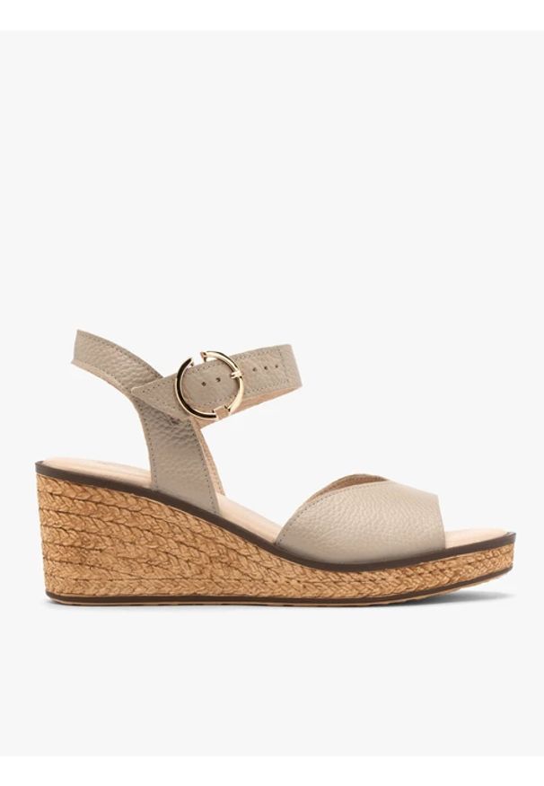 Ryłko - Beżowe sandały na koturnie. Kolor: beżowy. Materiał: skóra. Obcas: na koturnie. Styl: street