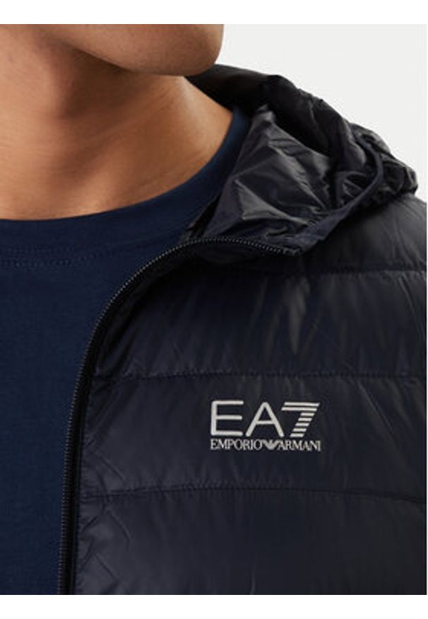 EA7 Emporio Armani Kurtka puchowa 8NPB24 PNGPZ 1562 Granatowy Regular Fit. Kolor: niebieski. Materiał: syntetyk