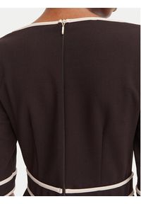 Rinascimento Sukienka koktajlowa CFC0131086003 Brązowy Slim Fit. Kolor: brązowy. Materiał: syntetyk. Styl: wizytowy #2