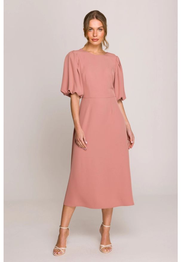 Stylove - Elegancka sukienka koktajlowa z bufiastymi rękawami różana. Kolor: niebieski, różowy. Styl: elegancki, wizytowy