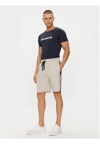 Emporio Armani Underwear Szorty sportowe 111004 4R571 03155 Beżowy Regular Fit. Kolor: beżowy. Materiał: bawełna. Styl: sportowy