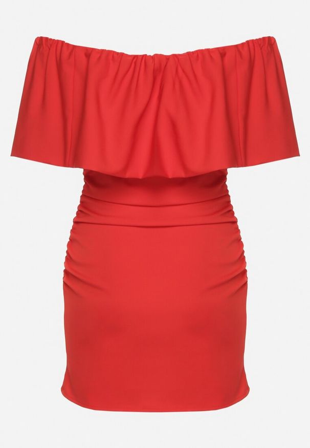 Born2be - Czerwona Dopasowana Sukienka Koktajlowa Hiszpanka Vices Awilisa. Typ kołnierza: dekolt hiszpanka. Kolor: czerwony. Sezon: lato. Styl: wizytowy