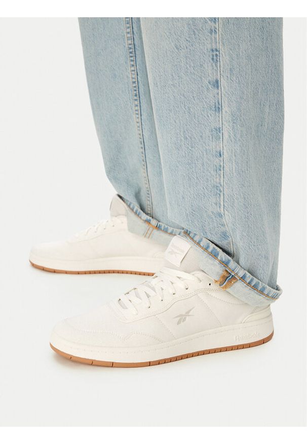 Reebok Sneakersy CEO-BB 1000 CLEAN 100272121 Kremowy. Kolor: kremowy. Materiał: materiał