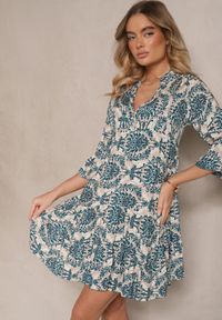 Renee - Granatowo-Beżowa Bawełniana Sukienka o Rozkloszowanym Kroju w Ornamentalny Print Laniwea. Okazja: na co dzień. Kolor: niebieski. Materiał: bawełna. Wzór: nadruk. Styl: casual #3