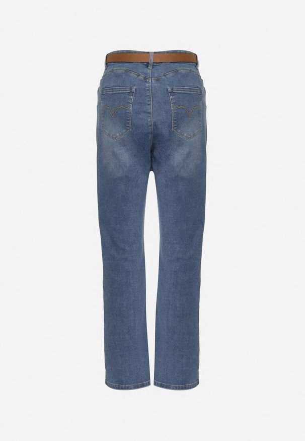 Born2be - Niebieskie Jeansy z Efektem Push-Up o Fasonie Regular z Paskiem Rosanora. Kolor: niebieski. Styl: elegancki