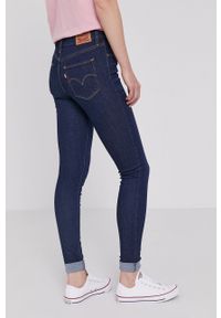 Levi's® - Levi's jeansy 720 damskie high waist. Okazja: na spotkanie biznesowe. Stan: podwyższony. Kolor: niebieski. Styl: biznesowy