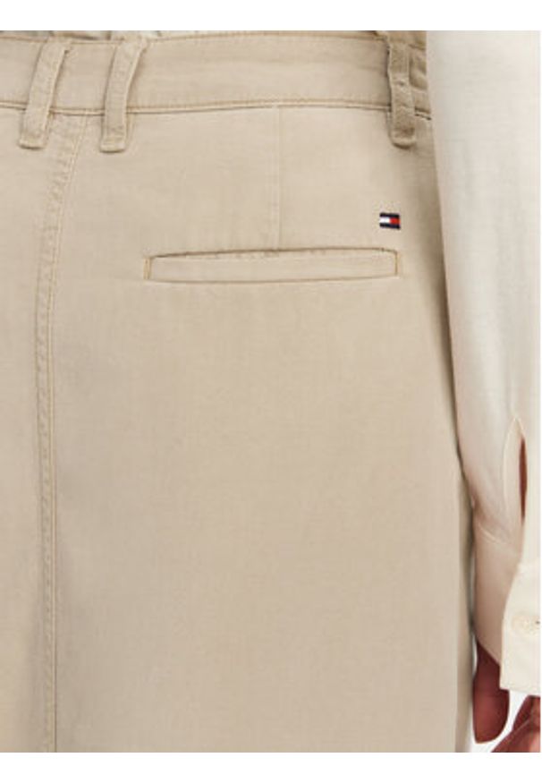 TOMMY HILFIGER - Tommy Hilfiger Spódnica midi WW0WW44726 Beżowy Regular Fit. Kolor: beżowy. Materiał: lyocell, bawełna