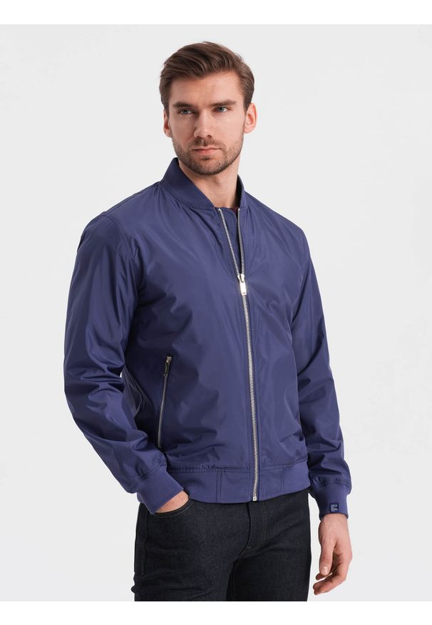 Ombre Clothing - Kurtka męska bomberka szwedka - granatowa V4 OM-JANP-0115 - XXL. Okazja: na co dzień. Kolor: niebieski. Materiał: żakard, materiał, poliester. Wzór: gładki, jednolity. Styl: klasyczny, casual