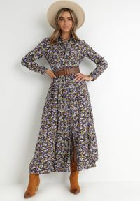 Born2be - Fioletowa Sukienka Sereileh. Kolor: fioletowy. Długość rękawa: długi rękaw. Wzór: kolorowy, kwiaty. Typ sukienki: koszulowe. Długość: maxi #5