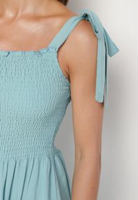Born2be - Jasnoniebieska Rozkloszowana Sukienka z Wiskozą na Wiązanych Ramiączkach Aralisse. Okazja: na co dzień. Typ kołnierza: dekolt kwadratowy. Kolor: niebieski. Materiał: wiskoza. Długość rękawa: na ramiączkach. Typ sukienki: rozkloszowane. Styl: casual, klasyczny #4