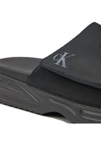 Calvin Klein Jeans Klapki Chunky Comf Slide YM0YM01017 Czarny. Kolor: czarny. Materiał: materiał