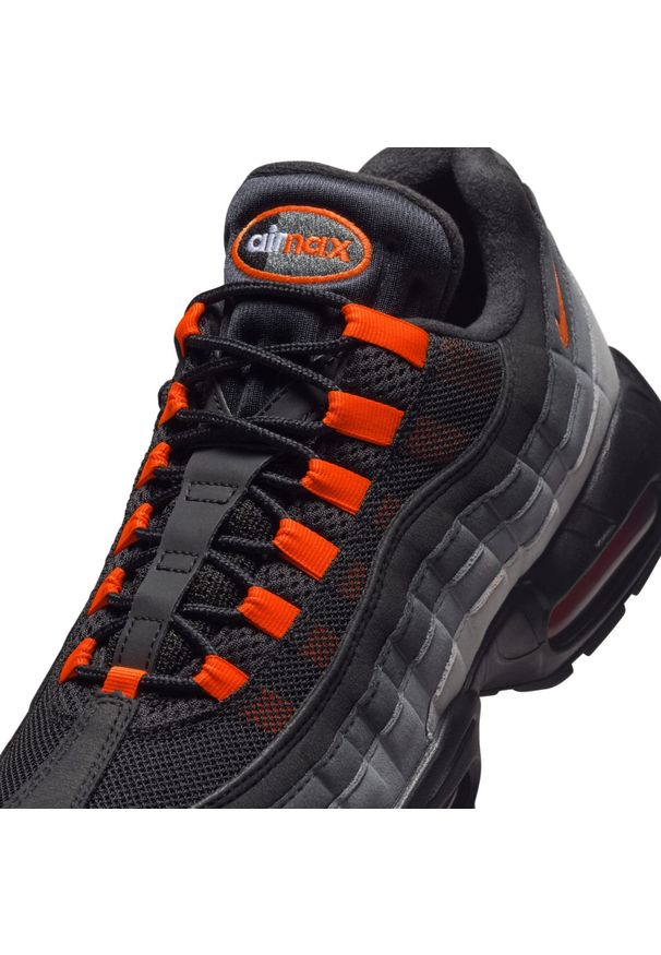 Nike - NIKE AIR MAX 95 Sneakersy męskie. Okazja: na co dzień. Kolor: czarny. Materiał: nubuk, zamsz. Szerokość cholewki: normalna. Wzór: gradientowy. Sezon: lato. Model: Nike Air Max