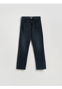Reserved - Jeansy straight fit - granatowy. Kolor: niebieski