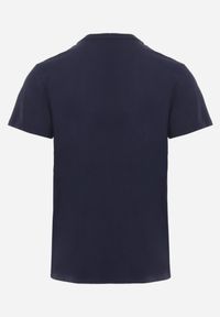 Born2be - Granatowa Gładka Koszulka T-shirt z Bawełny o Prostym Kroju Sarusa. Okazja: na co dzień, na randkę. Kolor: niebieski. Materiał: bawełna. Wzór: gładki. Styl: casual, klasyczny #5